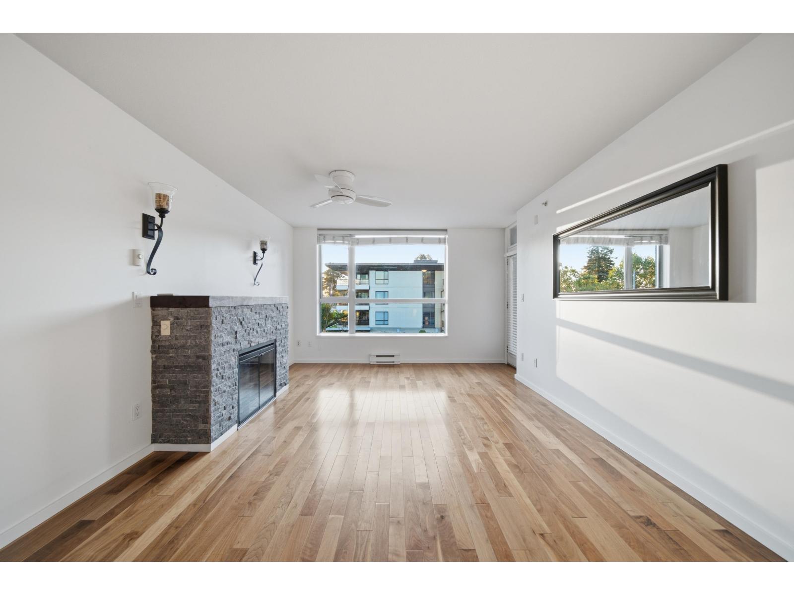 303 15777 Marine Drive, White Rock, British Columbia  V4B 1E5 - Photo 7 - R3130707