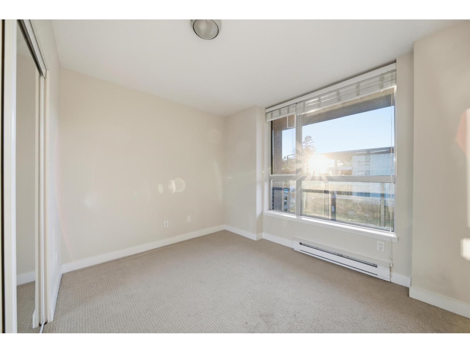 303 15777 Marine Drive, White Rock, British Columbia  V4B 1E5 - Photo 12 - R3130707