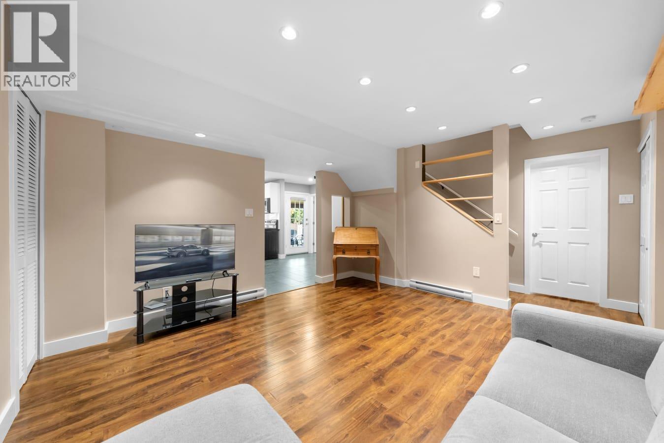 2137 Parapet Terrace, Port Coquitlam, British Columbia  V3C 5E2 - Photo 32 - R3177417