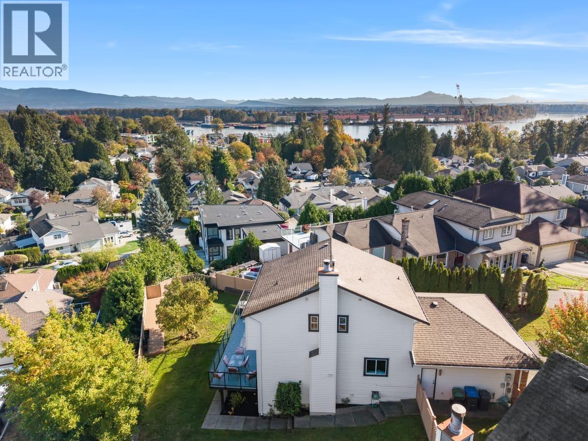2137 Parapet Terrace, Port Coquitlam, British Columbia  V3C 5E2 - Photo 35 - R3177417