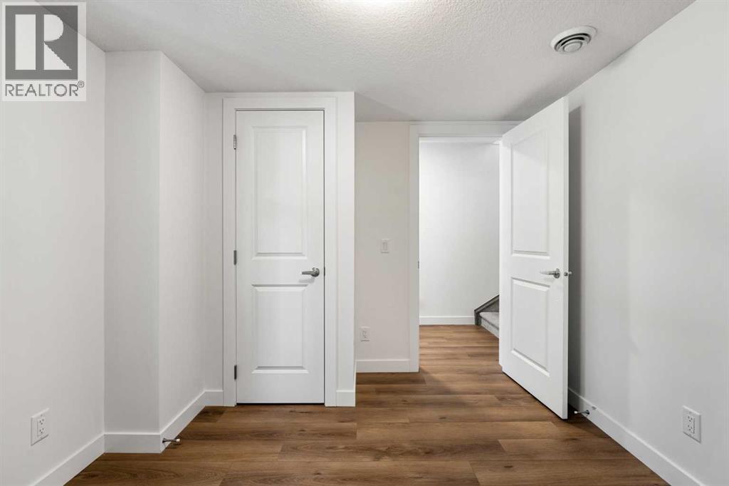 315, 8235 8 Avenue SW, Calgary, Alberta  T3H 6H2 - Photo 26 - A2352464