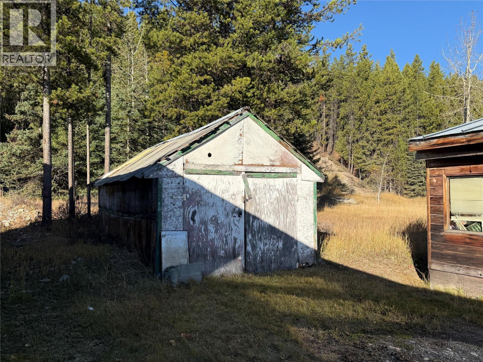 1765 Niagara Crescent, Elkford, British Columbia  V0B 1H0 - Photo 5 - 10404164