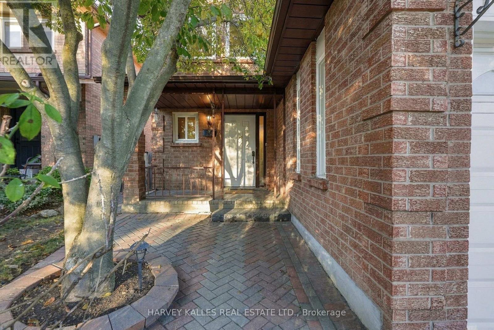4222 Angeloni Drive, Mississauga (Rathwood), Ontario  L4Z 2S9 - Photo 2 - W14104134