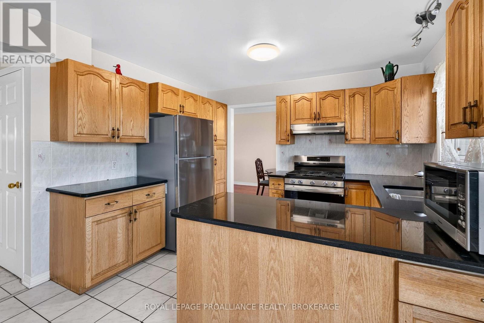 323 Sunrise Crescent, Kingston (East Gardiners Rd), Ontario  K7M 8A5 - Photo 11 - X14103368