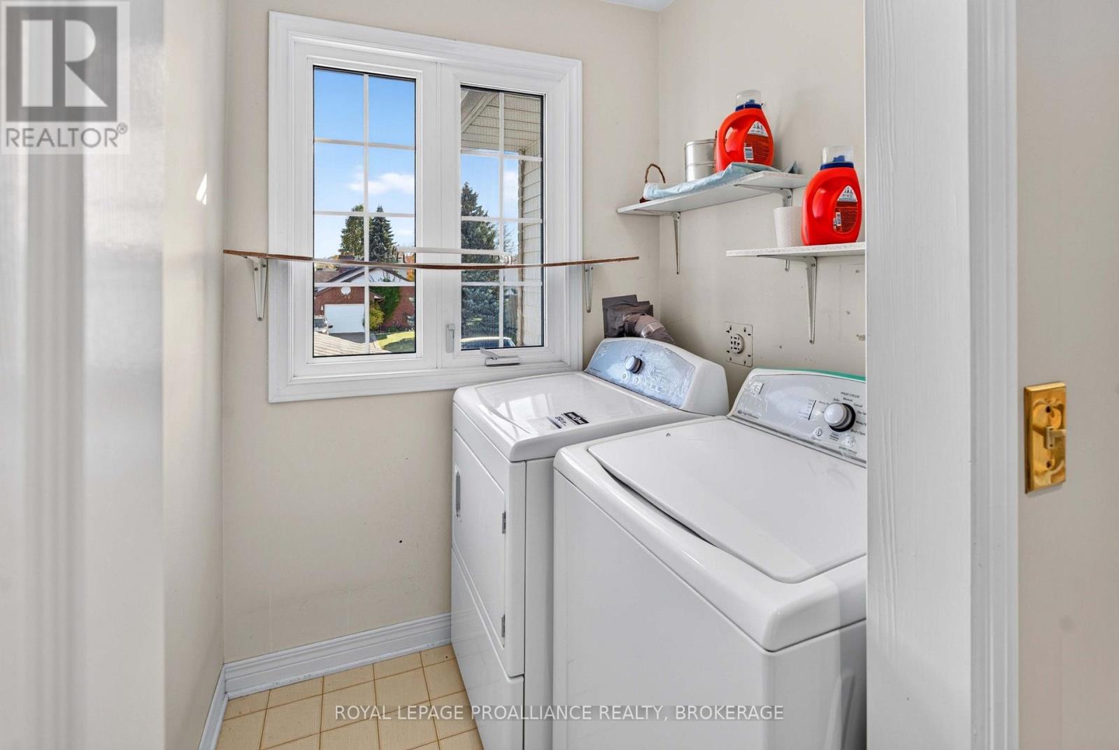 323 Sunrise Crescent, Kingston (East Gardiners Rd), Ontario  K7M 8A5 - Photo 31 - X14103368