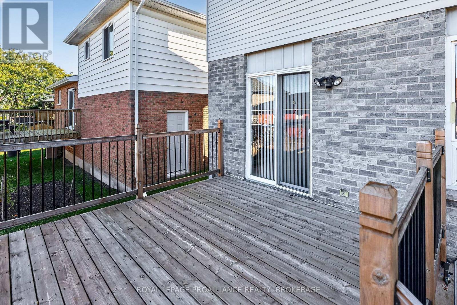 323 Sunrise Crescent, Kingston (East Gardiners Rd), Ontario  K7M 8A5 - Photo 40 - X14103368