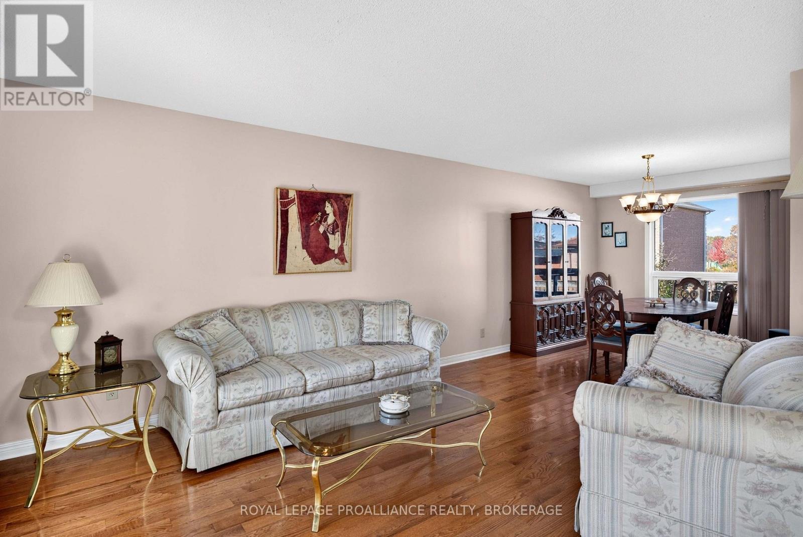 323 Sunrise Crescent, Kingston (East Gardiners Rd), Ontario  K7M 8A5 - Photo 5 - X14103368
