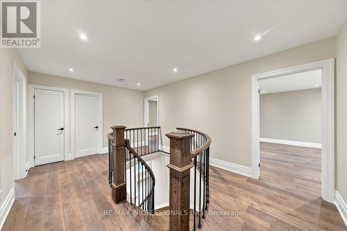 53 Edenvale Crescent, Toronto, Ontario M9A 4A5 - Photo 21 - W13845826
