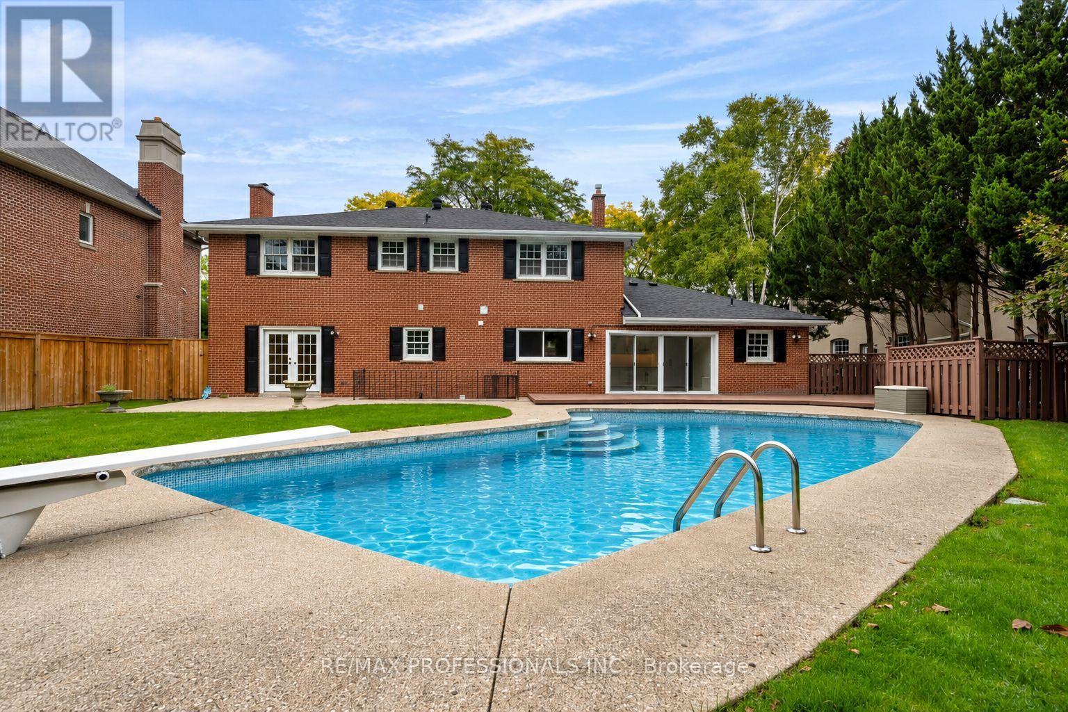 53 Edenvale Crescent, Toronto, Ontario M9A 4A5 - Photo 42 - W13845826