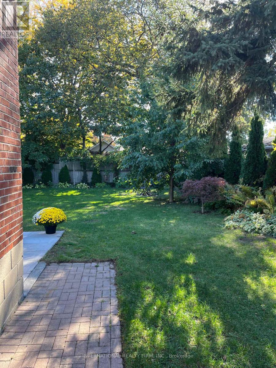 582 South Service Road, Mississauga, Ontario  L5G 2S6 - Photo 24 - W14083552