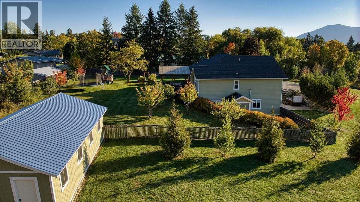 830 Devon Street, Creston, British Columbia  V0B 1G6 - Photo 4 - 10404273
