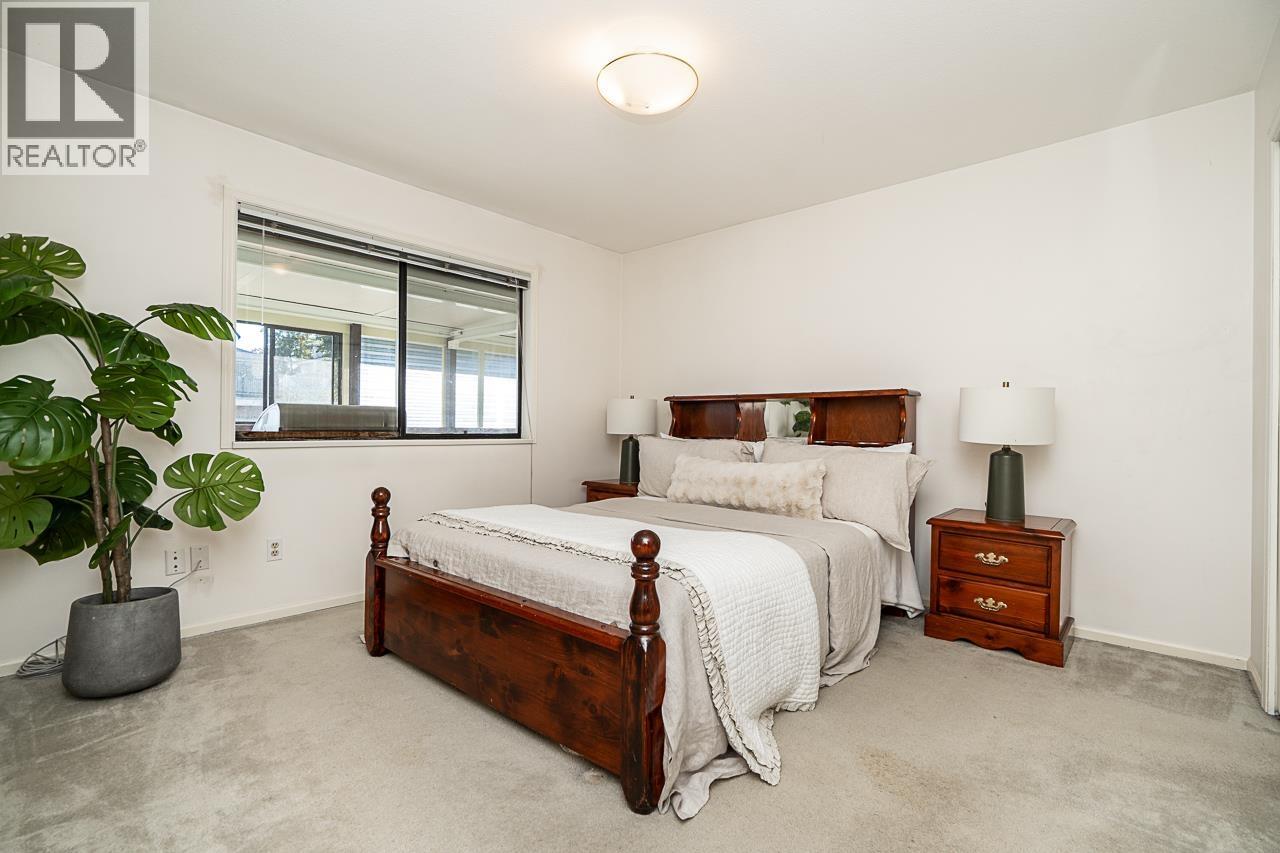 6760 Lakeview Avenue, Burnaby, British Columbia  V5E 2P4 - Photo 11 - R3172717