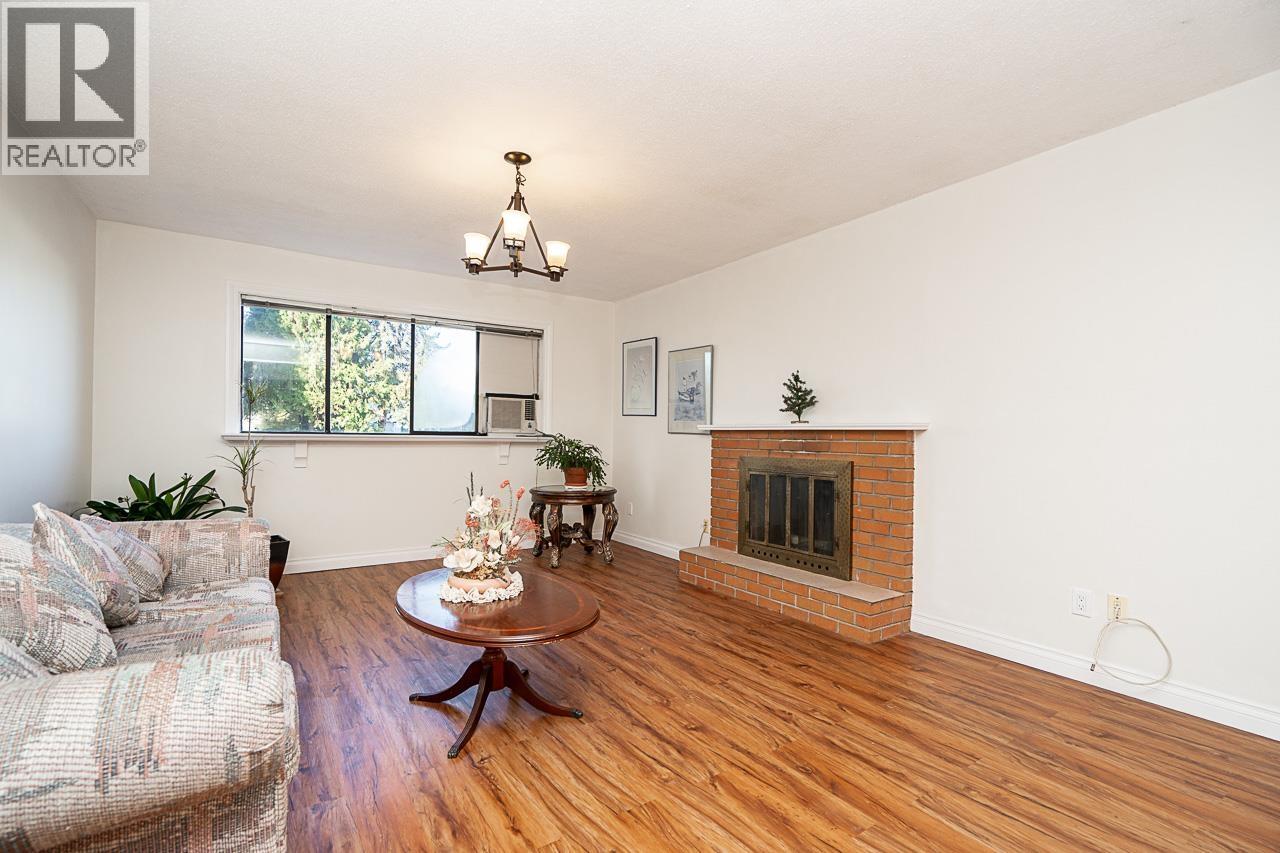 6760 Lakeview Avenue, Burnaby, British Columbia  V5E 2P4 - Photo 15 - R3172717