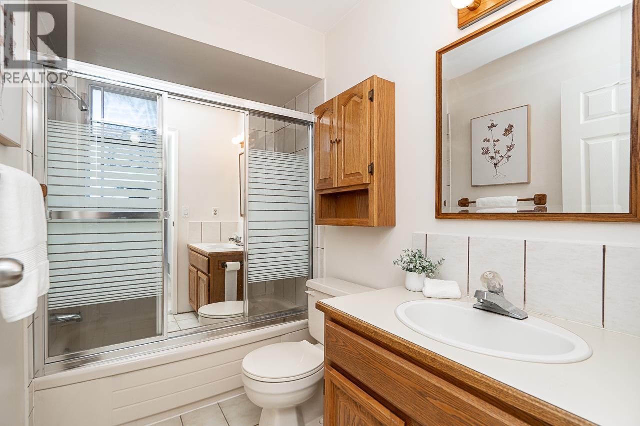 6760 Lakeview Avenue, Burnaby, British Columbia  V5E 2P4 - Photo 26 - R3172717