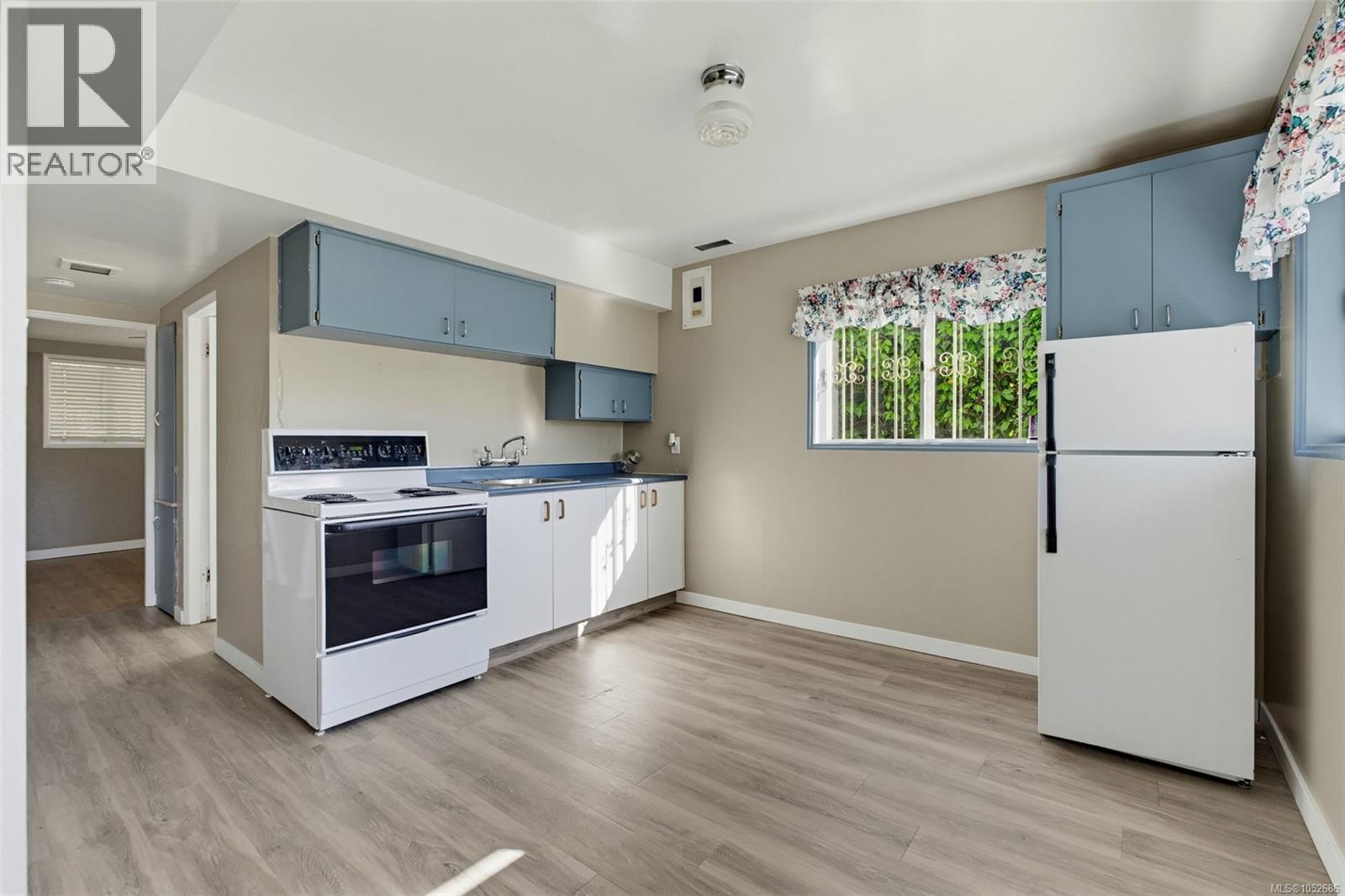 1790 Denman St, Victoria, British Columbia  V8R 1Y4 - Photo 26 - 1052686