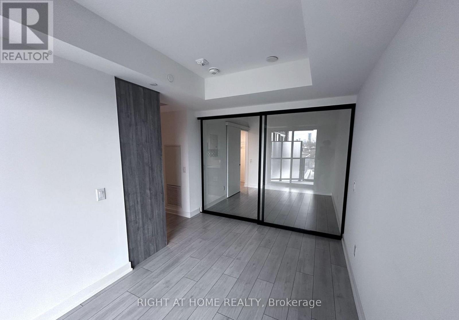 301 - 5 Lakeview Avenue, Toronto (Trinity-Bellwoods), Ontario  M6J 0H3 - Photo 15 - C14104336