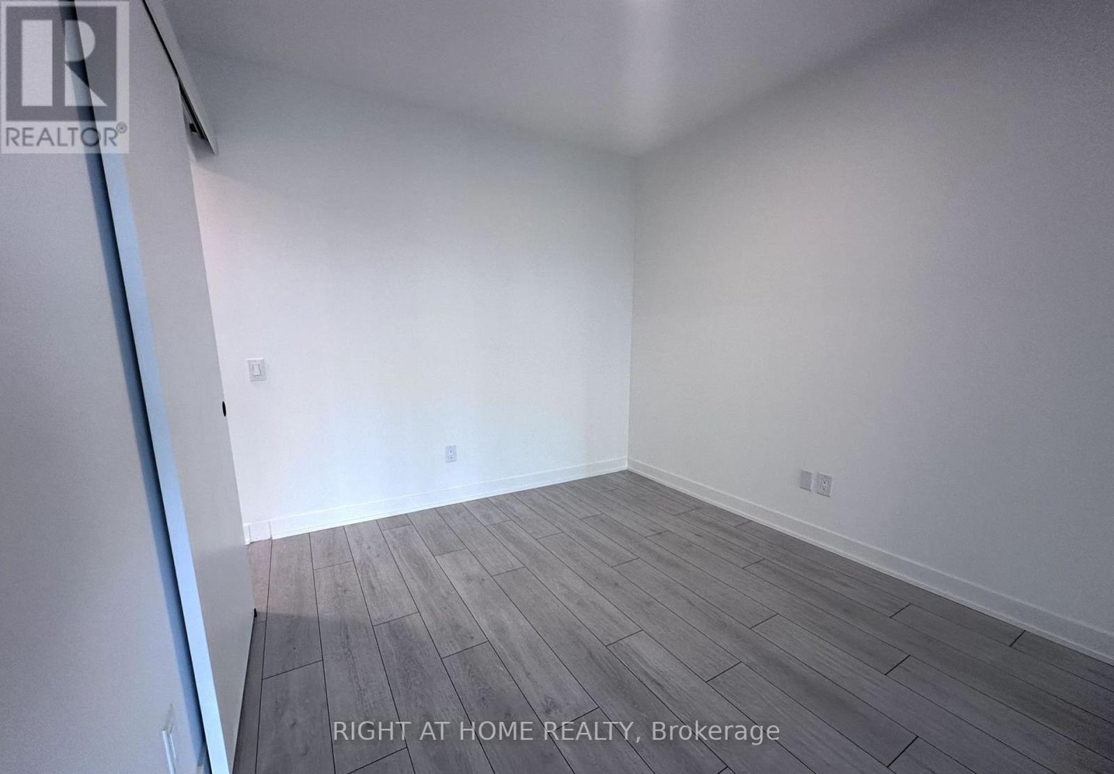 301 - 5 Lakeview Avenue, Toronto (Trinity-Bellwoods), Ontario  M6J 0H3 - Photo 16 - C14104336