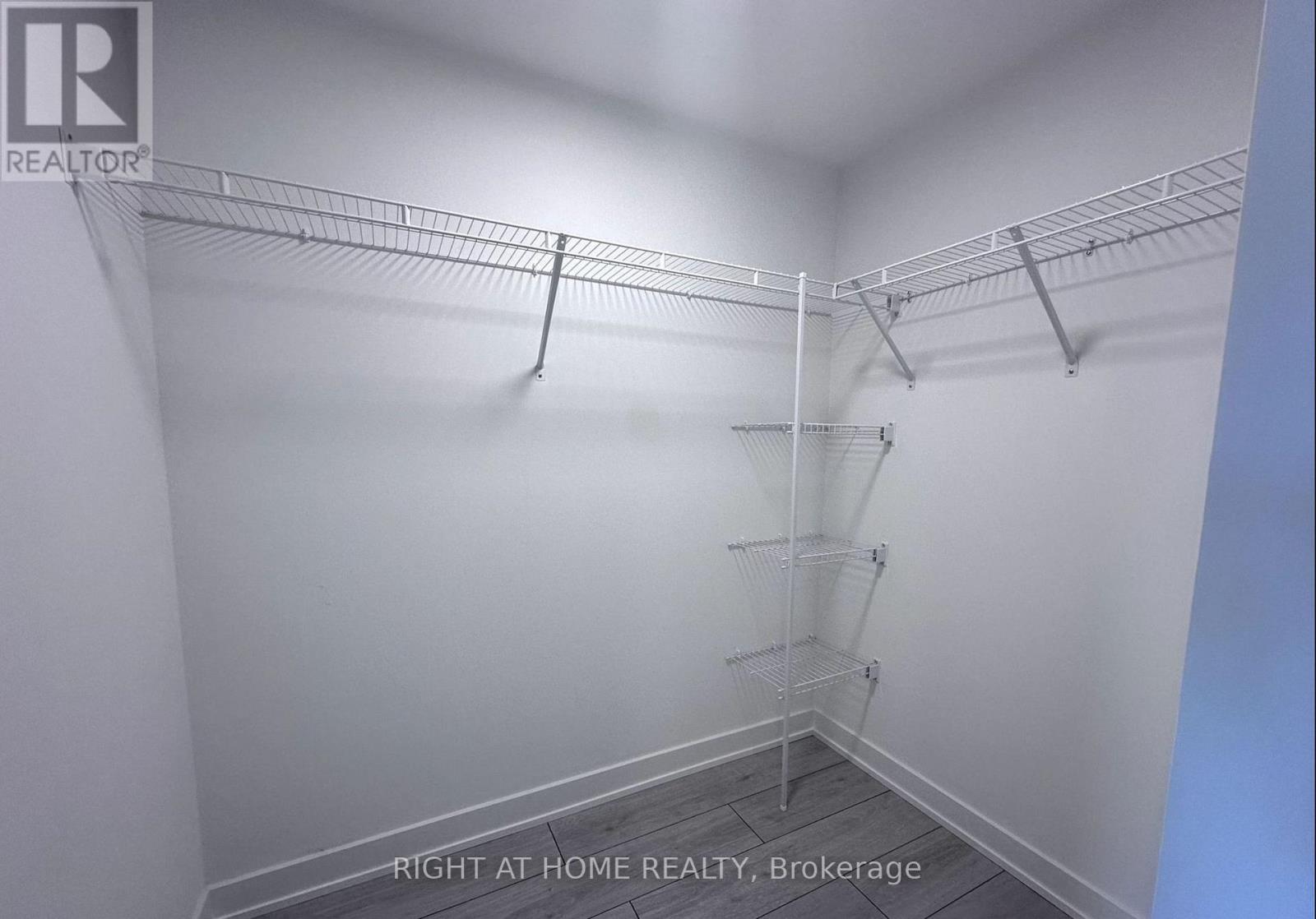 301 - 5 Lakeview Avenue, Toronto (Trinity-Bellwoods), Ontario  M6J 0H3 - Photo 18 - C14104336
