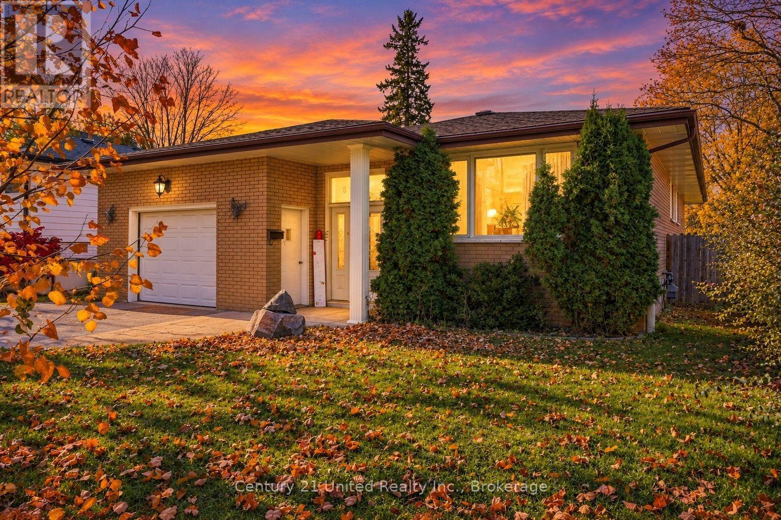 807 Highland Court, Peterborough, Ontario  K9H 5K1 - Photo 1 - X14104340