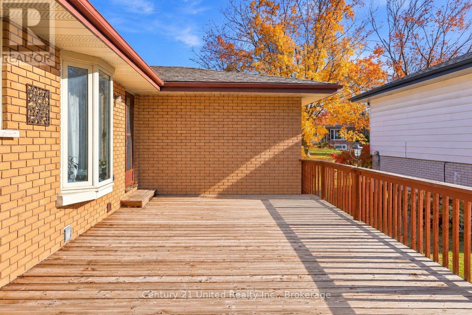807 Highland Court, Peterborough, Ontario  K9H 5K1 - Photo 14 - X14104340