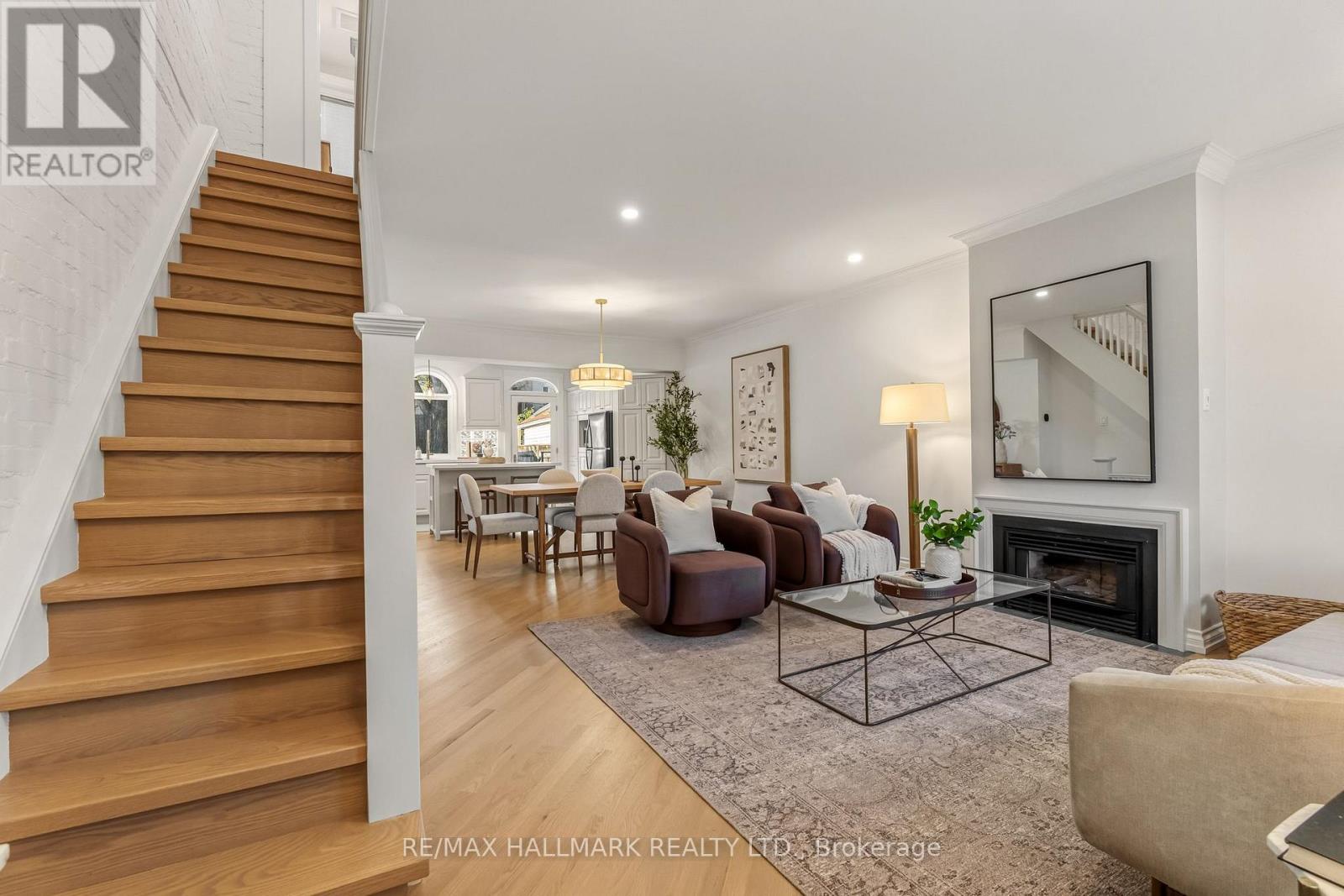 132 Duvernet Avenue, Toronto, Ontario  M4E 1V4 - Photo 6 - E14104346