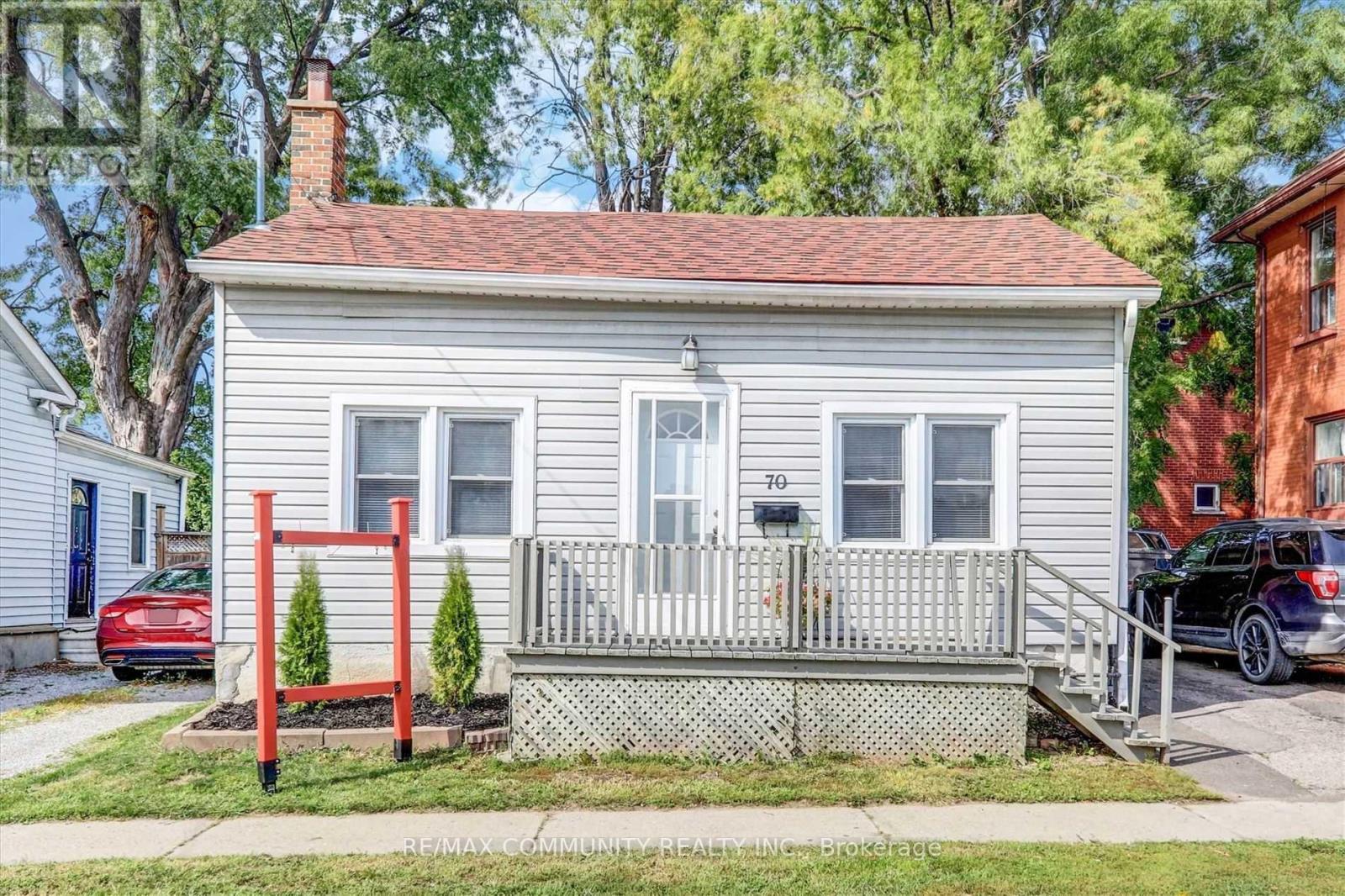 70 COLBORNE STREET W, Oshawa, Ontario