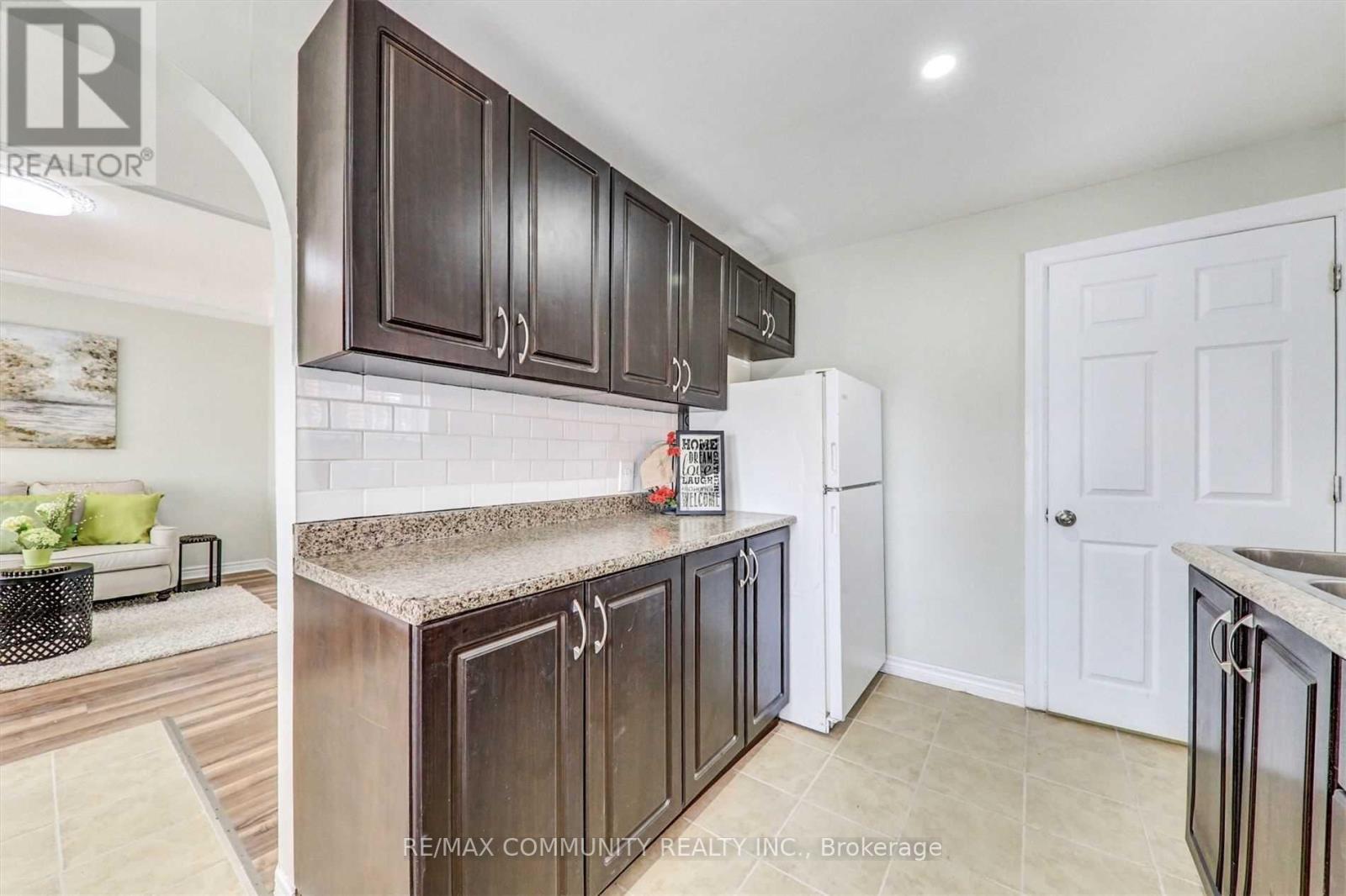 70 Colborne Street W, Oshawa, Ontario  L1G 1L7 - Photo 11 - E14104422