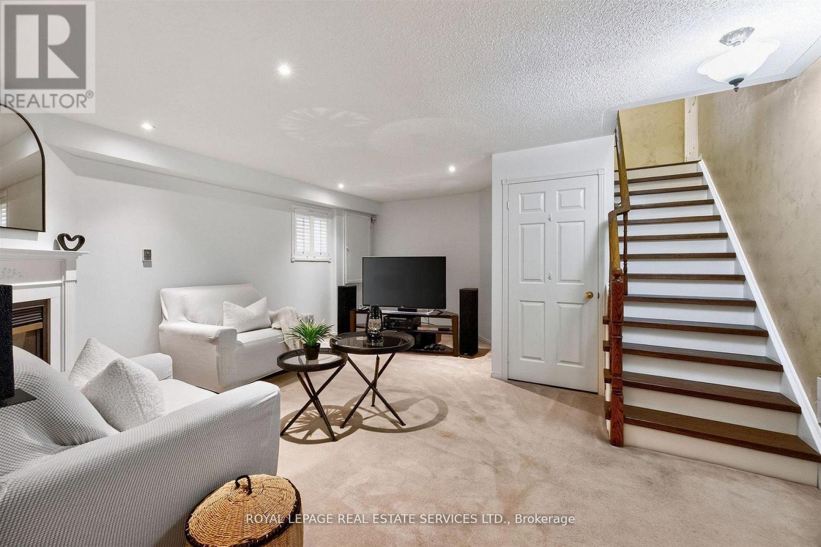 45 Rosemarie Crescent, Whitby, Ontario  L1M 1G6 - Photo 20 - E14104442