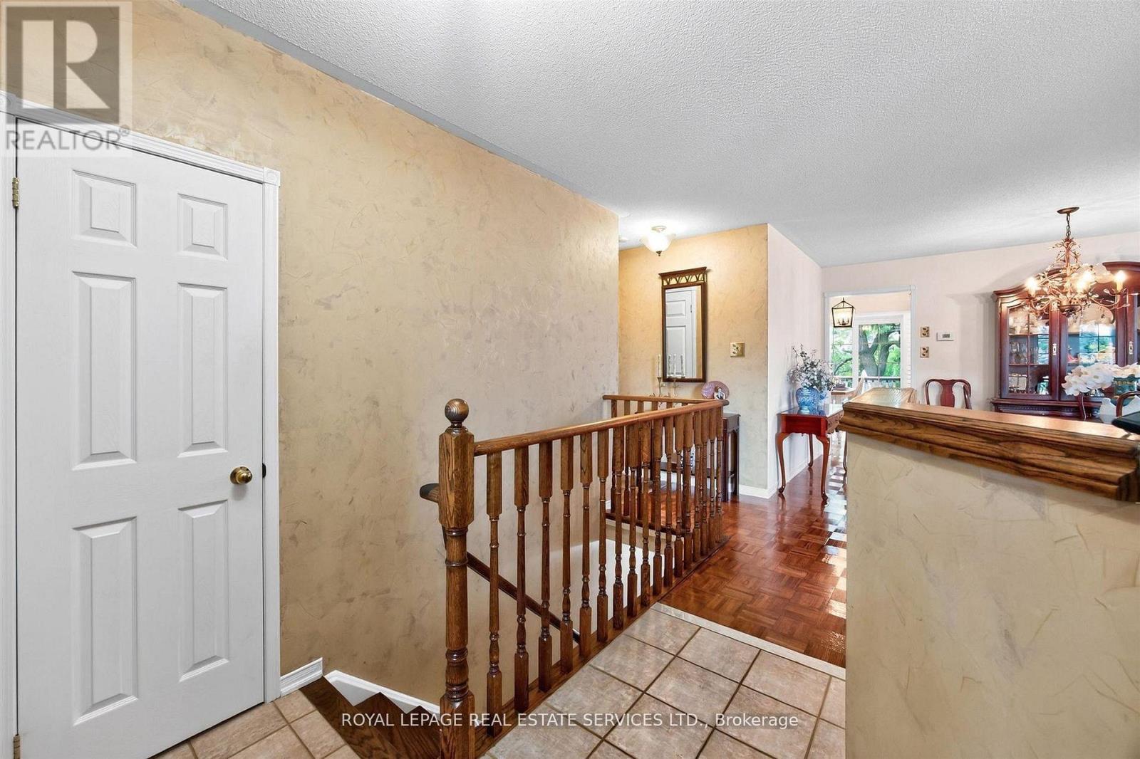 45 Rosemarie Crescent, Whitby, Ontario  L1M 1G6 - Photo 5 - E14104442