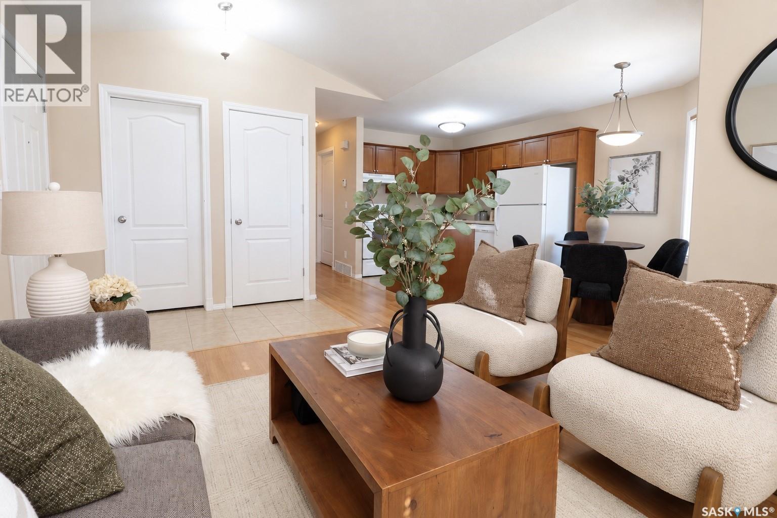 1067 Birchwood Place, Regina, Saskatchewan  S4S 7L1 - Photo 3 - SK048292
