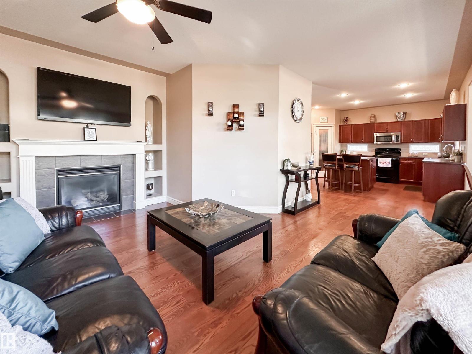 16 NORMANDEAU CR