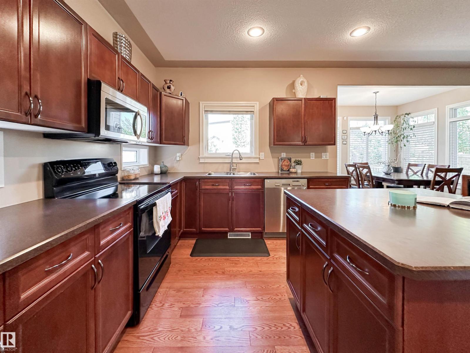 16 NORMANDEAU CR