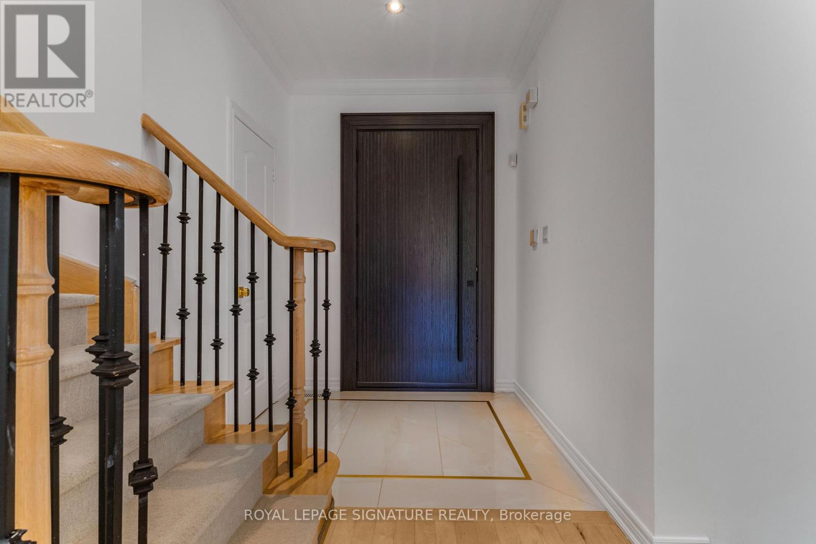 82 Loire Valley Avenue, Vaughan (Patterson), Ontario  L4J 8V9 - Photo 5 - N14104228