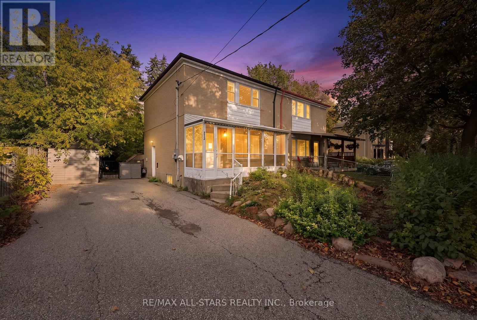 333 Neal Drive, Richmond Hill, Ontario  L4C 3L3 - Photo 1 - N14104306