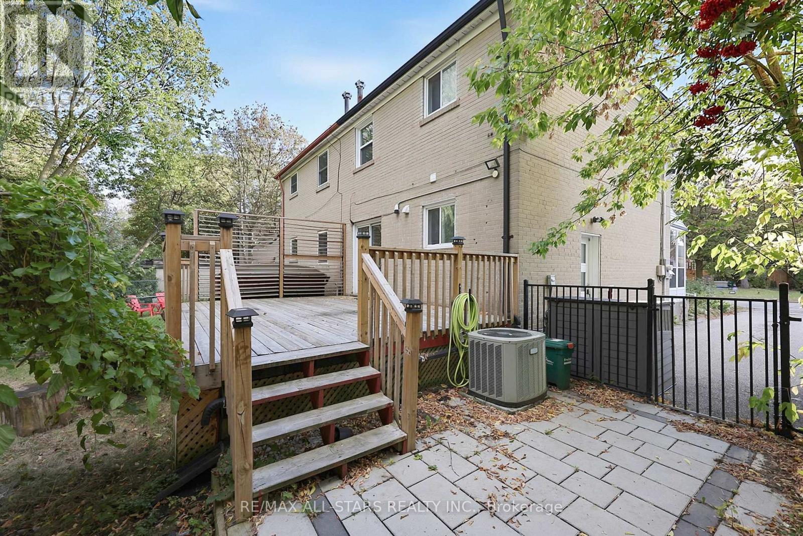 333 Neal Drive, Richmond Hill, Ontario  L4C 3L3 - Photo 39 - N14104306
