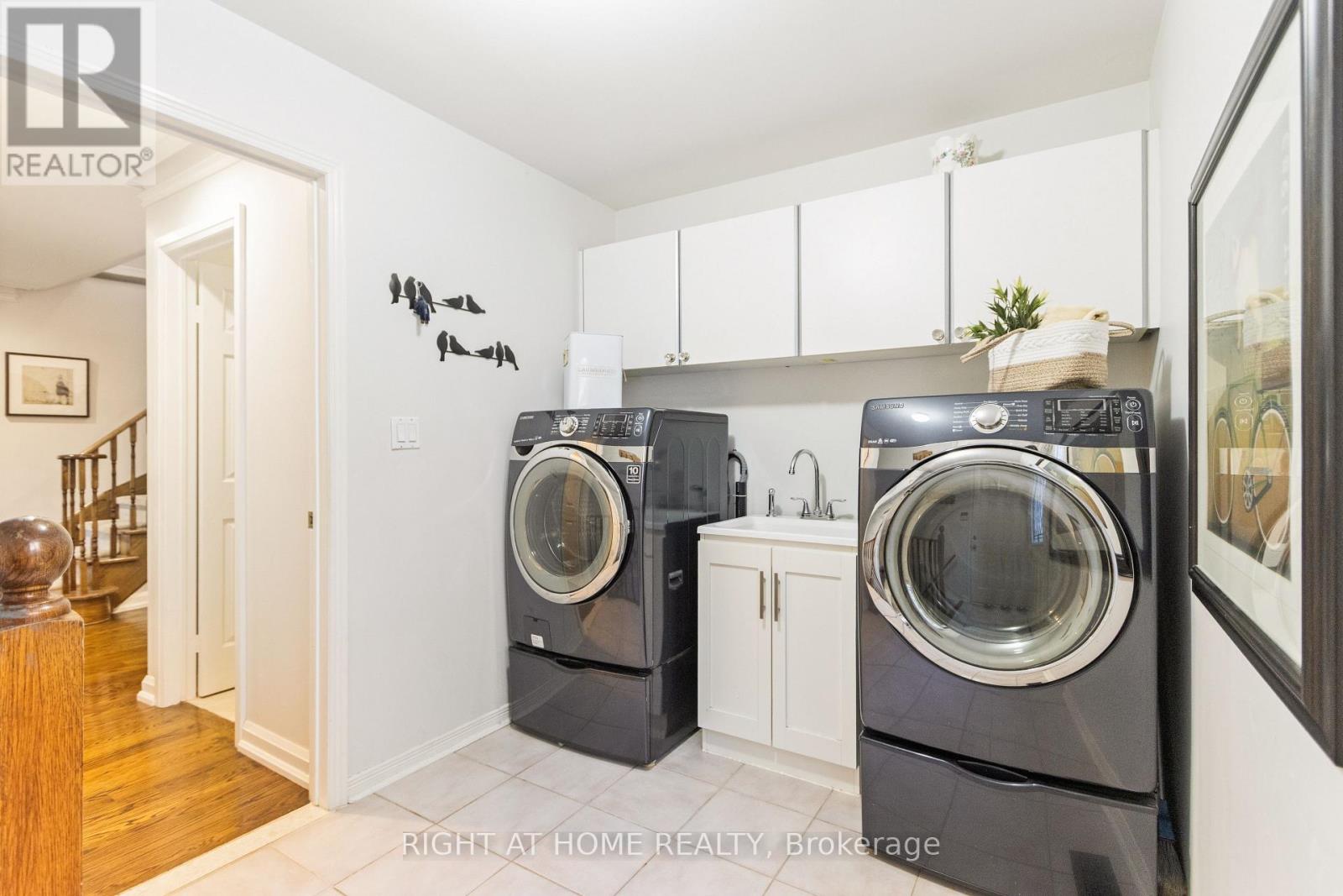 212 Olde Bayview Avenue, Richmond Hill, Ontario  L4E 3E1 - Photo 20 - N14104394