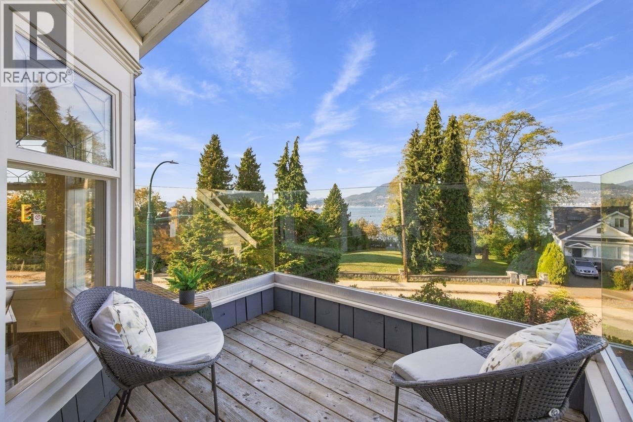 2697 York Avenue, Vancouver, British Columbia  V6K 1E6 - Photo 6 - R3176935