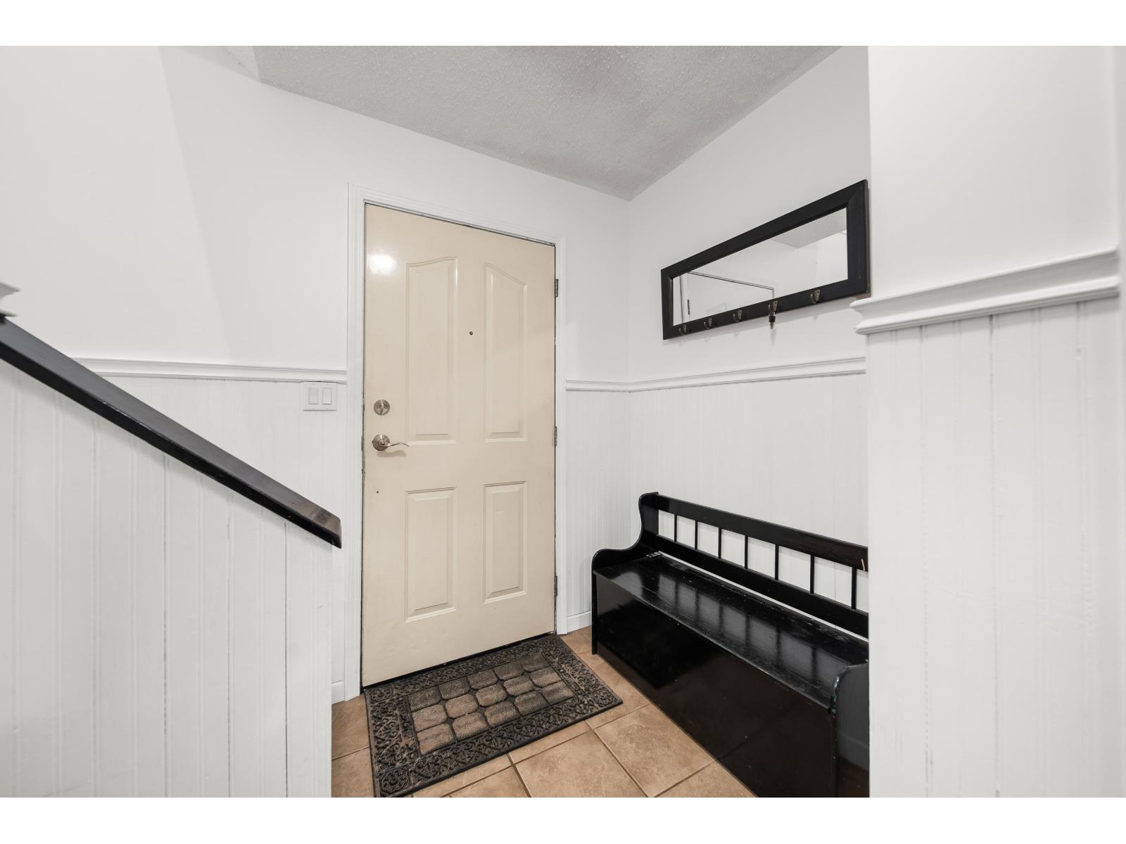 2734 Valemont Crescent, Abbotsford, British Columbia  V2T 3V5 - Photo 3 - R3176845