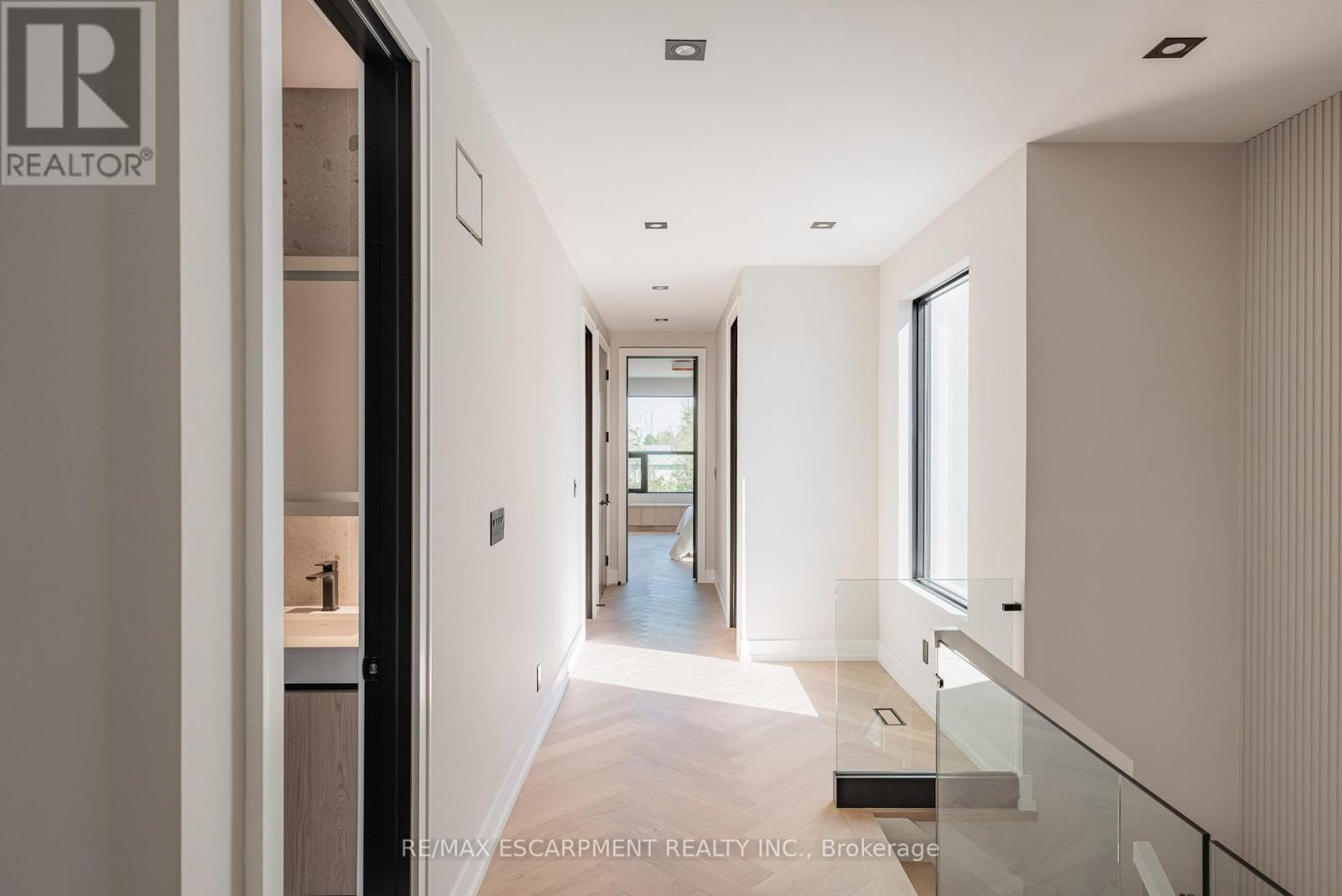 696 Montbeck Crescent, Mississauga, Ontario  L5G 1P3 - Photo 23 - W14104296