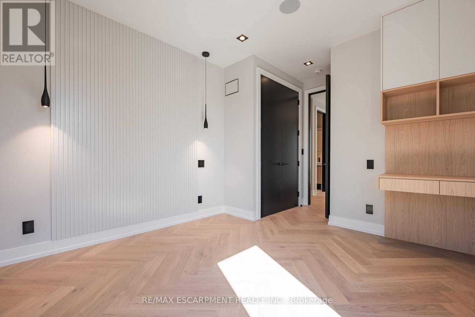 696 Montbeck Crescent, Mississauga, Ontario  L5G 1P3 - Photo 26 - W14104296
