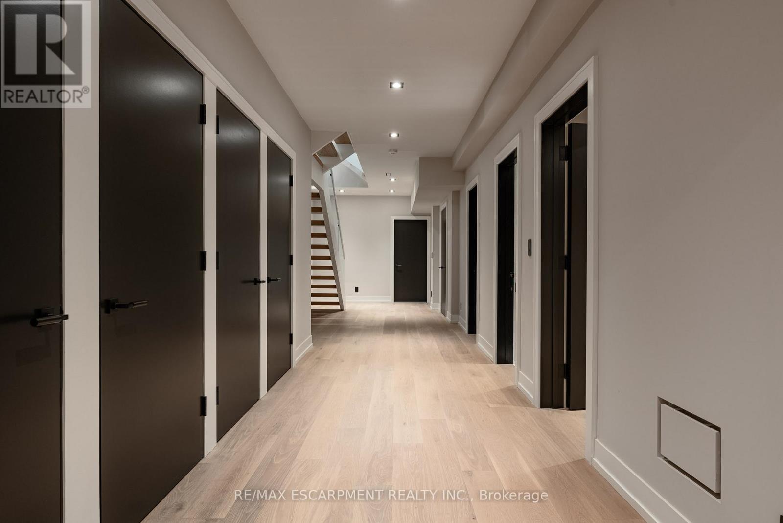 696 Montbeck Crescent, Mississauga, Ontario  L5G 1P3 - Photo 43 - W14104296