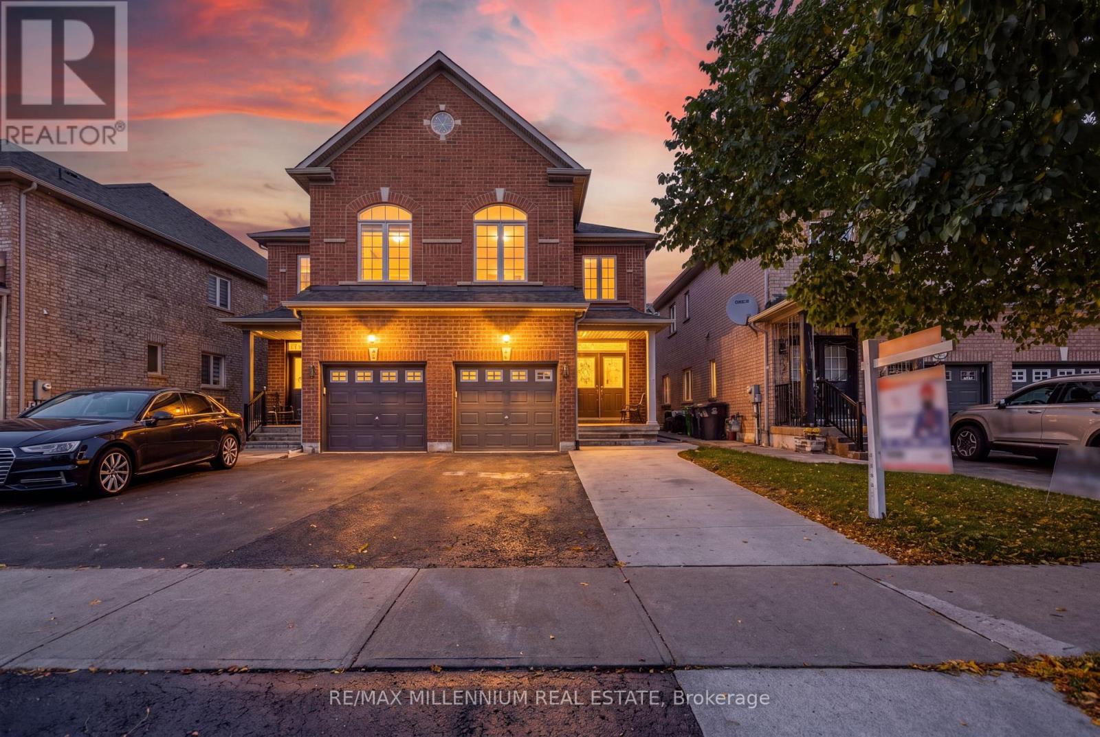 5 Kilrea Way, Brampton, Ontario  L6X 0R1 - Photo 1 - W14104372