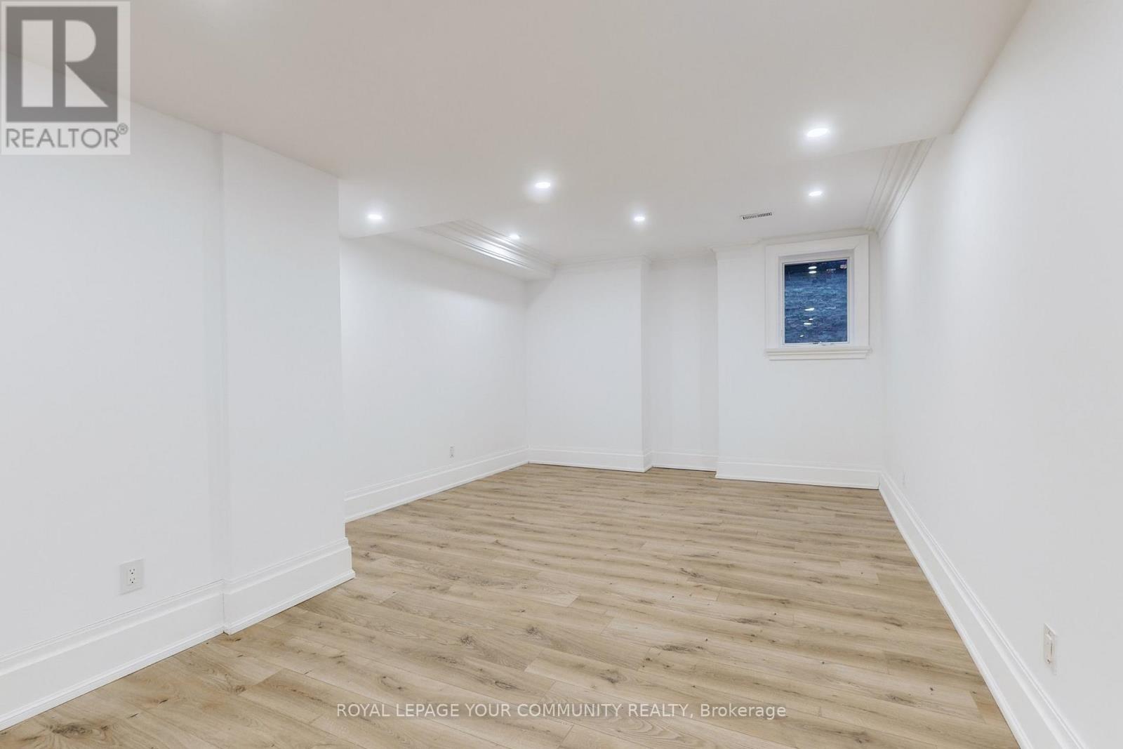 1427 Lakeshore Road W, Oakville (Sw Southwest), Ontario  L6L 1G4 - Photo 34 - W14104392
