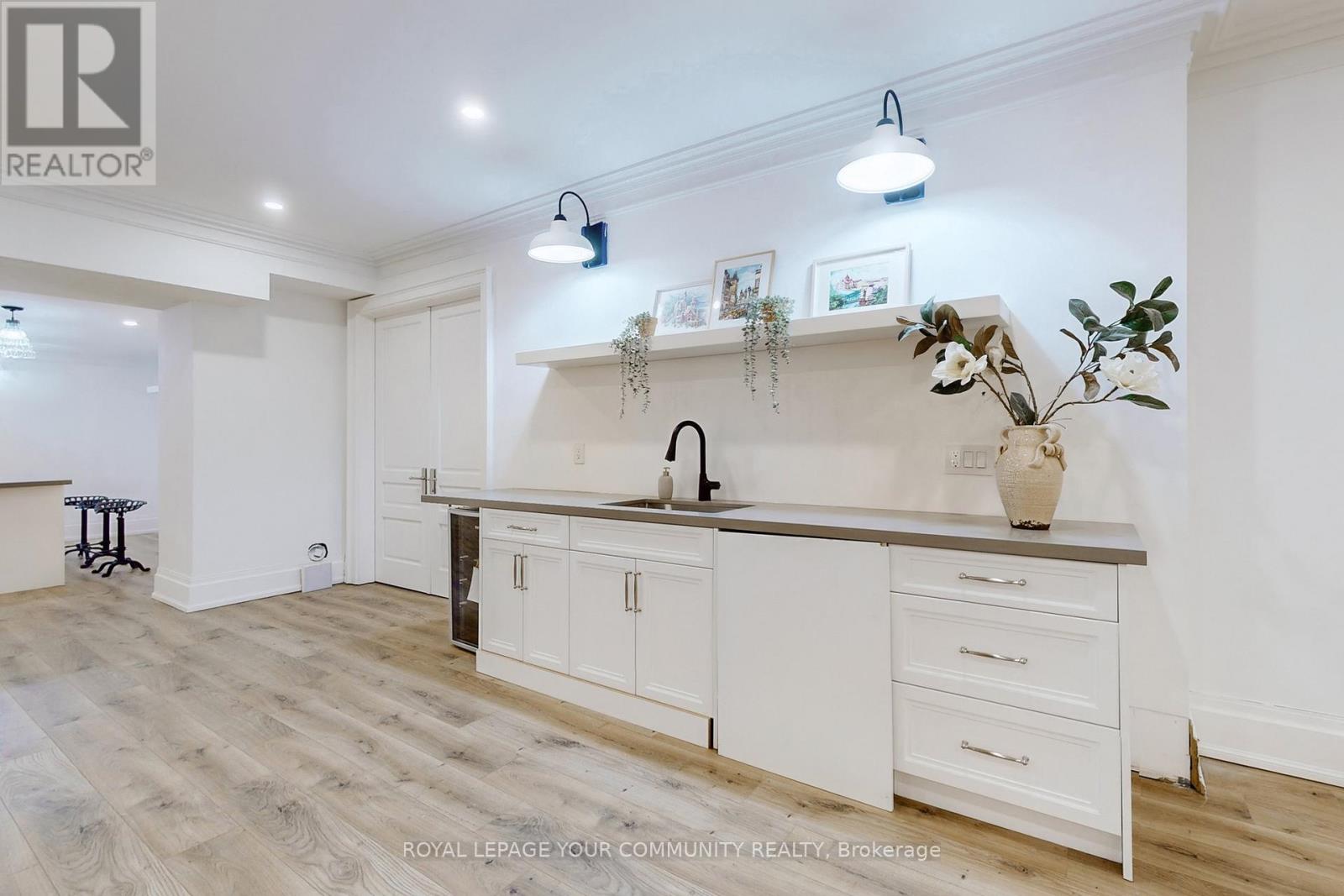 1427 Lakeshore Road W, Oakville (Sw Southwest), Ontario  L6L 1G4 - Photo 35 - W14104392