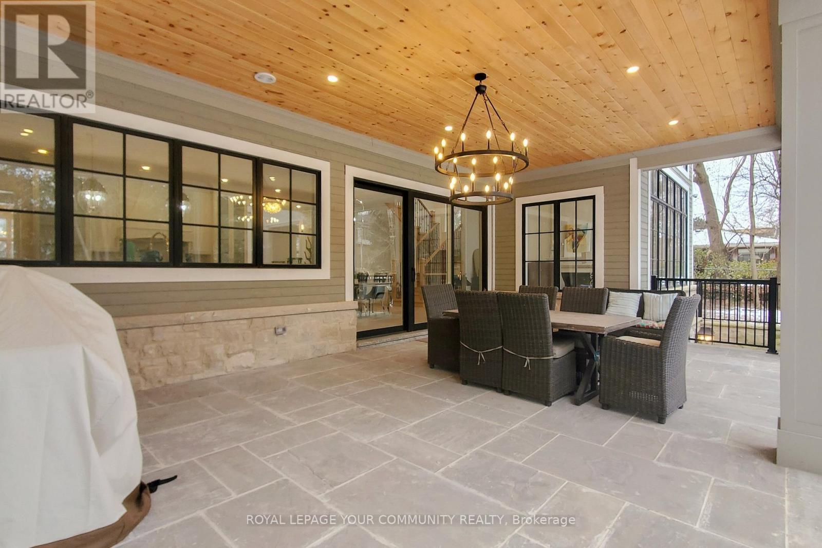 1427 Lakeshore Road W, Oakville (Sw Southwest), Ontario  L6L 1G4 - Photo 41 - W14104392