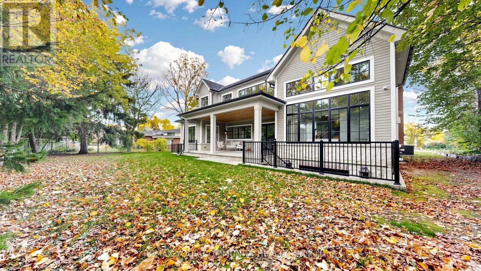 1427 Lakeshore Road W, Oakville (Sw Southwest), Ontario  L6L 1G4 - Photo 42 - W14104392