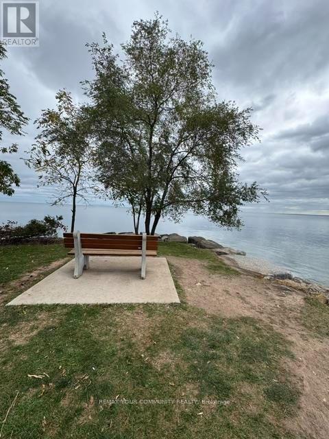 1427 Lakeshore Road W, Oakville (Sw Southwest), Ontario  L6L 1G4 - Photo 43 - W14104392