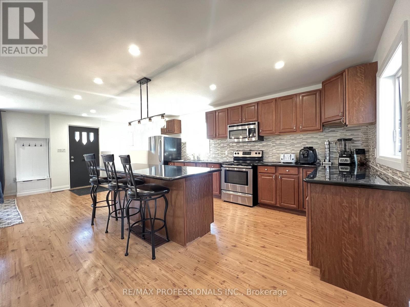 2504 Donnavale Drive, Mississauga (Cooksville), Ontario  L5A 2N1 - Photo 13 - W14104476
