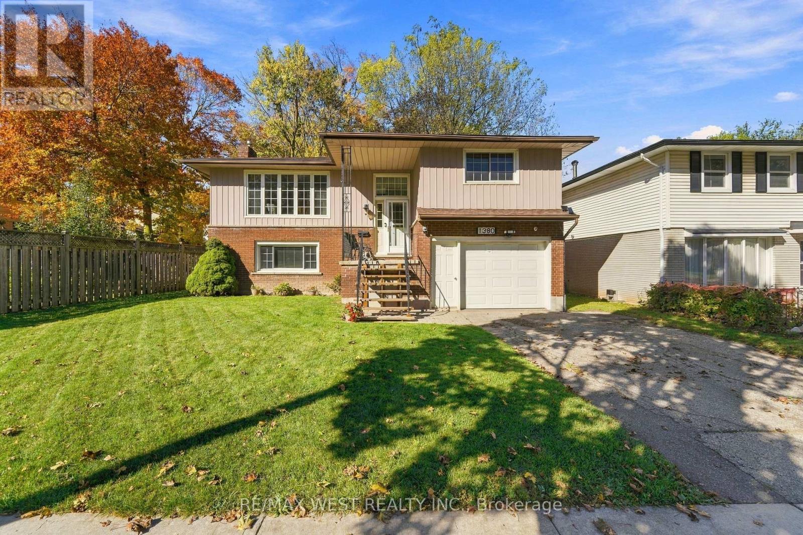 1380 Queen's Boulevard, Kitchener, Ontario  N2M 1C8 - Photo 1 - X14104270
