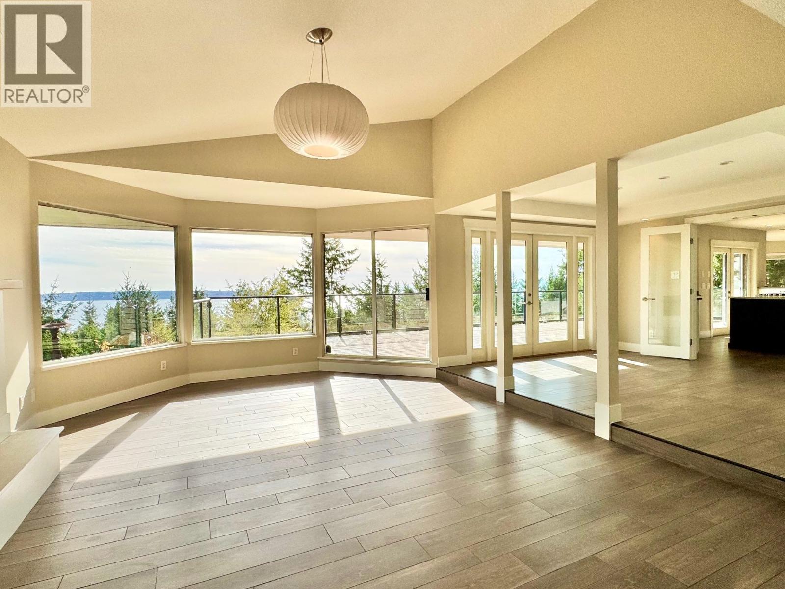 4xx5 Almondel Court, West Vancouver, British Columbia  V7V 4V4 - Photo 5 - R3177499